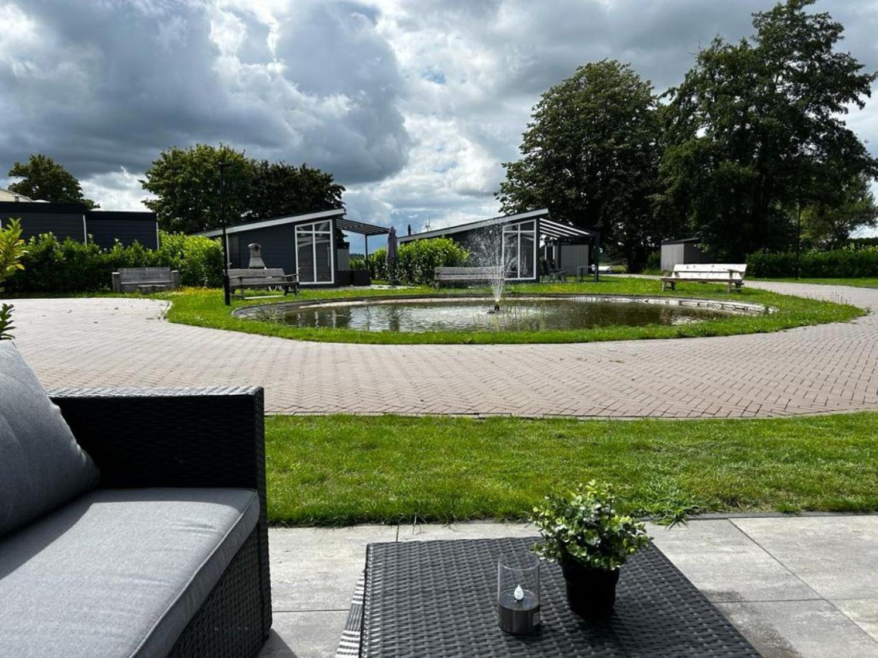 Ferienhaus / Chalet / Bungalow Am See, Holland, Niederlande, Lathum Exterior foto